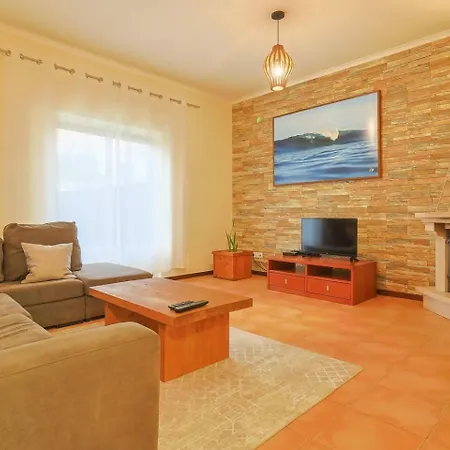 Azores Surf Center House * Рибейра-Гранди