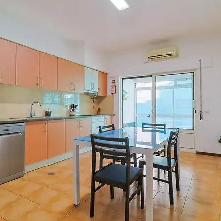 Azores Surf Center House * Рибейра-Гранди